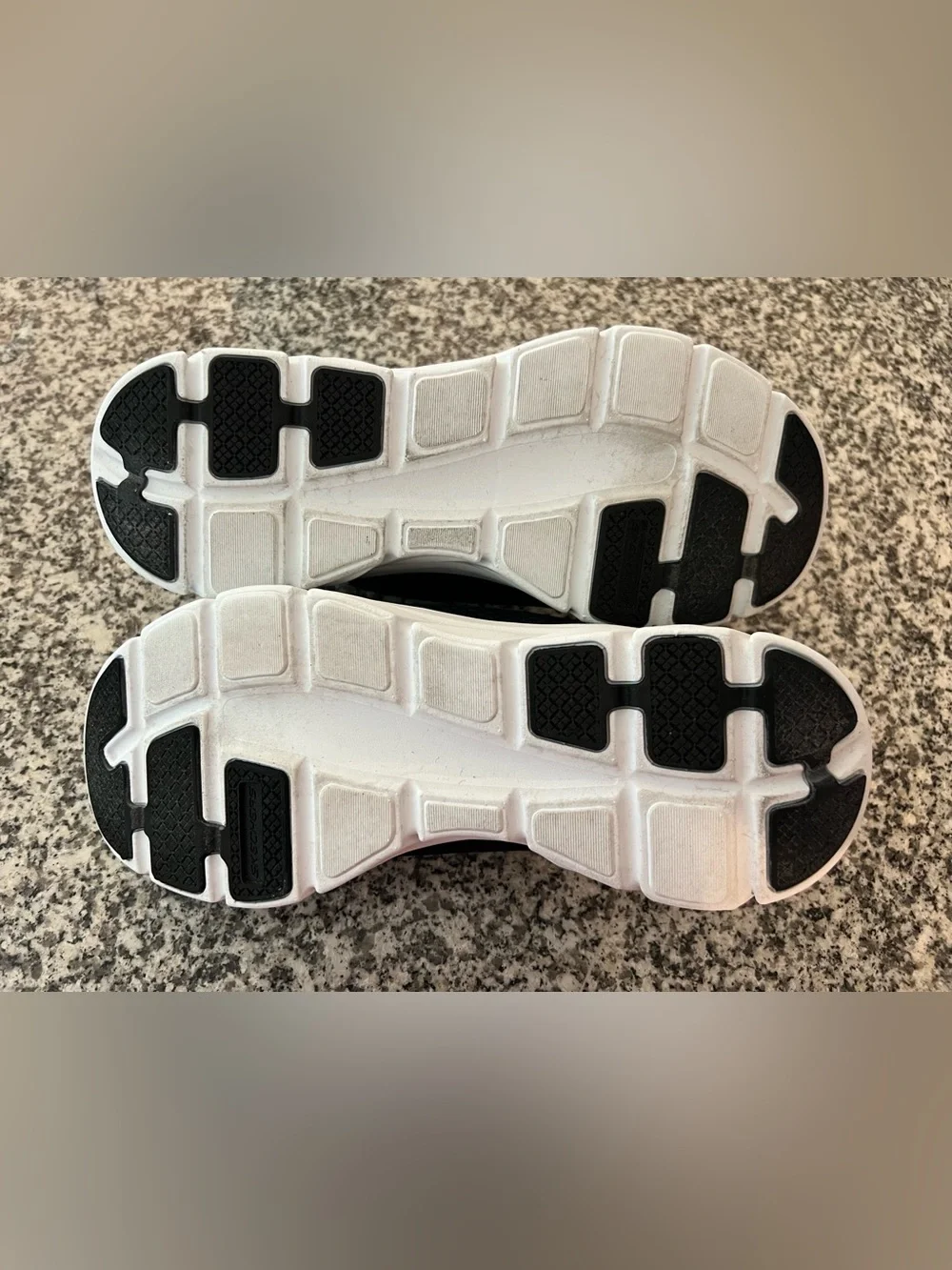 Sketchers Swift Fit Cushion Walkers